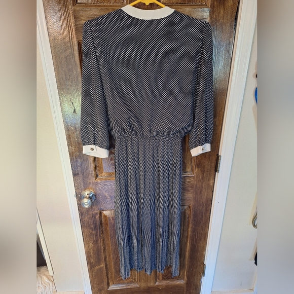 Vtg Liz Roberts Polkadot dress,  size 10 - Picture 2 of 6